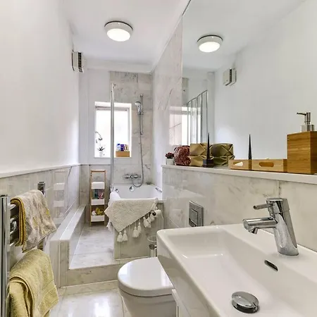 Modern One Bedroom In Fitzrovia, Central Londres Extérieur photo