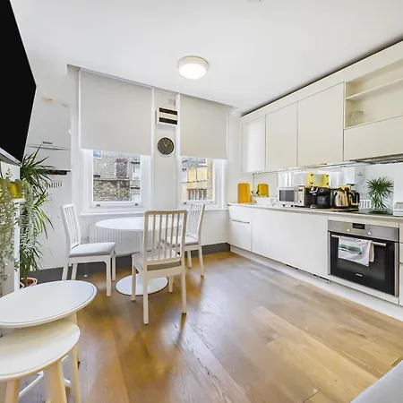 Modern One Bedroom In Fitzrovia, Central Londres Extérieur photo